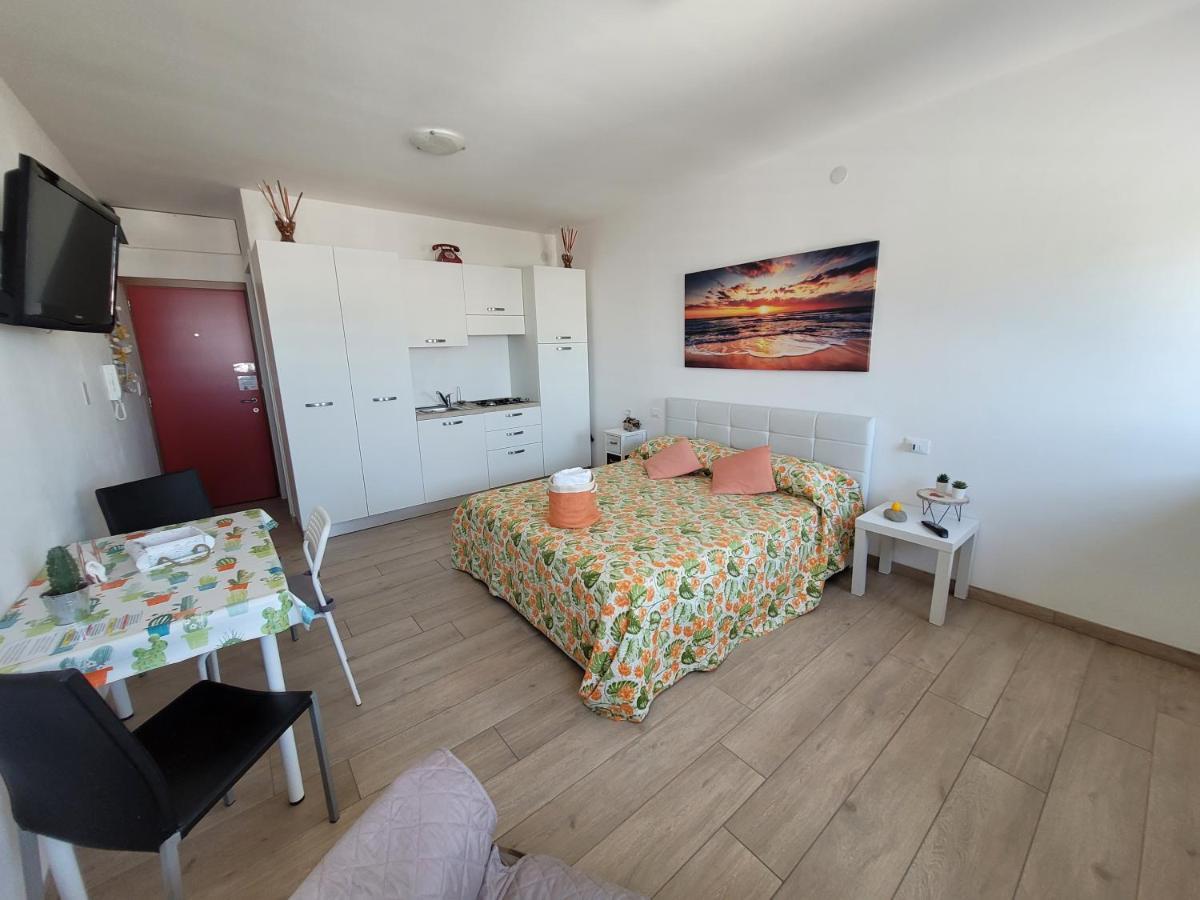 Rosato 3 Sea View Apartment Lignano Sabbiadoro Luaran gambar