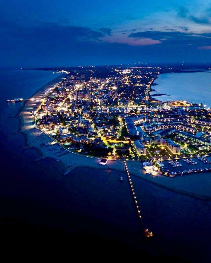 Rosato 3 Sea View Apartment Lignano Sabbiadoro Luaran gambar